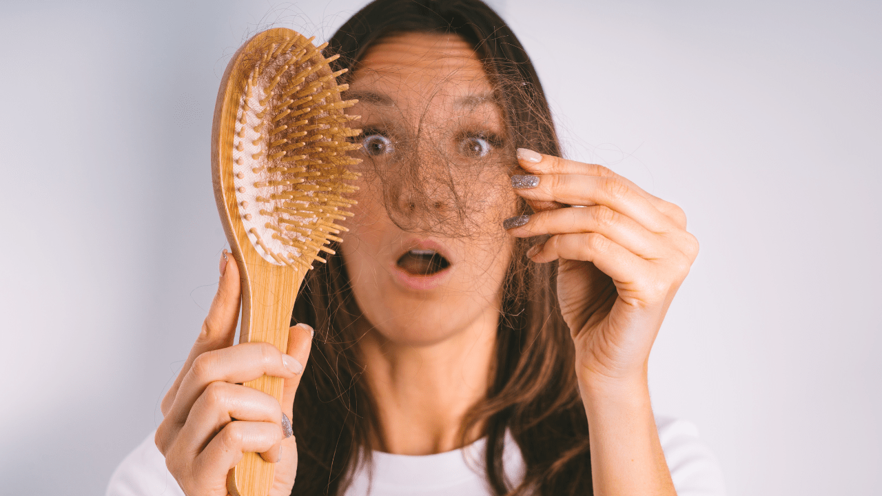 El posparto y la pérdida del cabello, algunas claves para llevar la guerra en paz